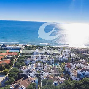 1015 - Jardines Golondrinas - Three Bedrooms Apartment Lake View Apartment